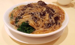 Broccoli with Sea Weed and Shredded Conpoy (Dried Scallop), Yung Kee, Hong Kong