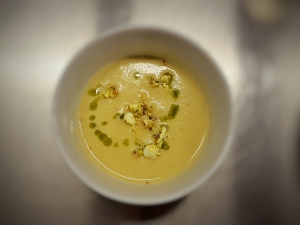 Roasted popcorn soup, dill and lemon vinaigrette, chaat masala, Nachiket Shetye pop-up, Le 15 Studio